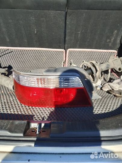 Стоп сигнал таета Чайзер