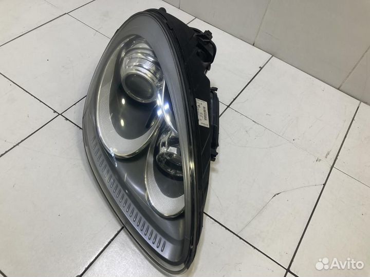 Фара правая Porsche Cayenne 958