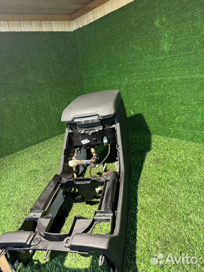 Подлокотник range rover 3 l322