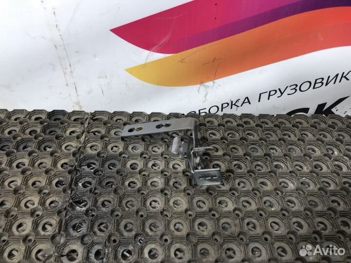 7421817606 Кронштейн тормозной системы