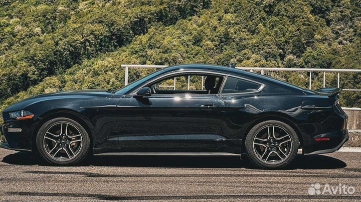 Ford Mustang 2.3 AT, 2021, 28 000 км