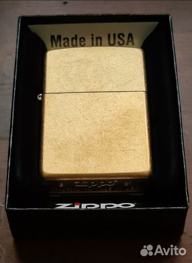 Zippo. Взъерошенная латунь. Редкая. Новая