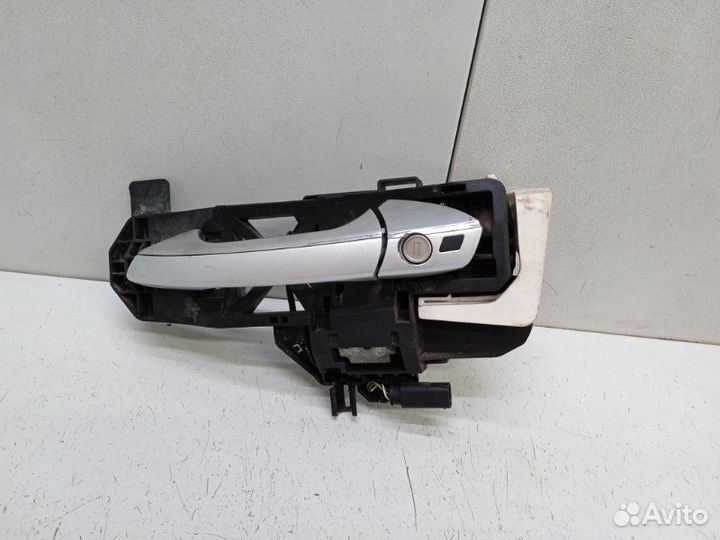 Ручка двери наружная передняя левая Mercedes-Benz