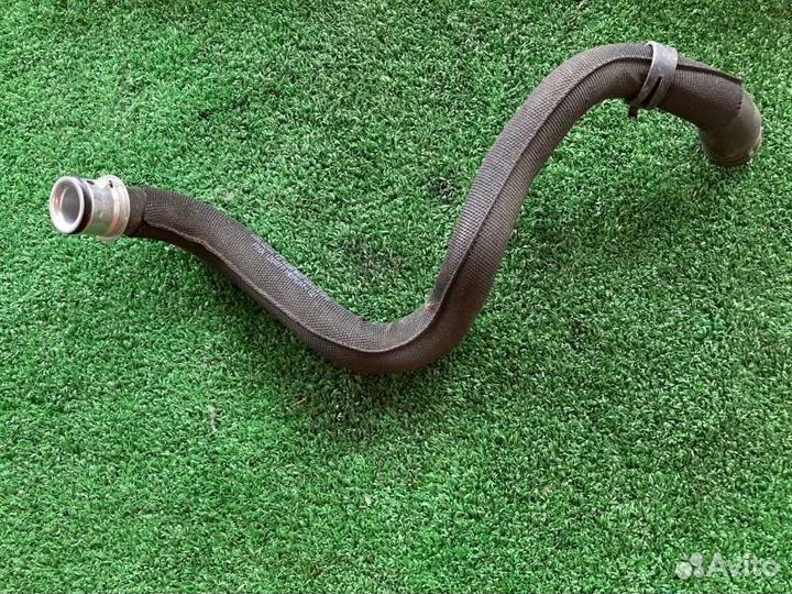 Патрубок охлаждения Mercedes-Benz S-Class W221