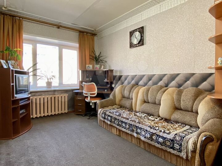 2-к. квартира, 48 м², 5/5 эт.