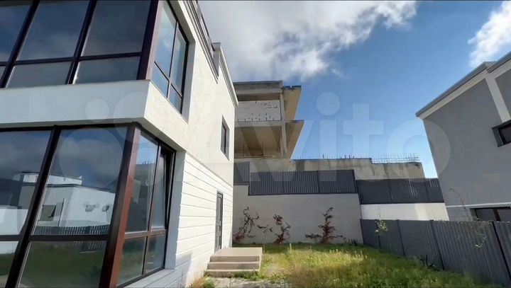 Дом 233,8 м² на участке 4,5 сот.