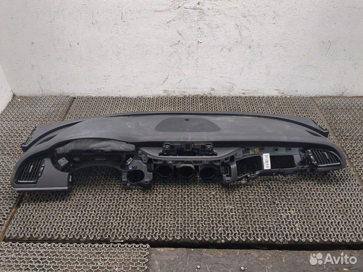 Панель передняя салона киа Stinger, 2020