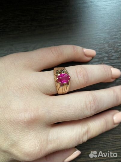 Золотое кольцо перстень с рубином