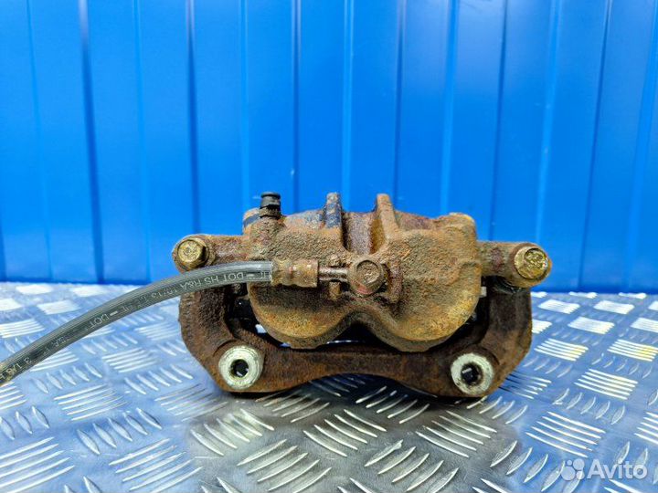 Суппорт передний правый Kia Sorento 2 XM 2.2 D4HB