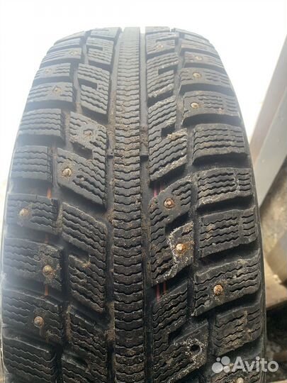 Kumho I'Zen KW22 205/65 R15