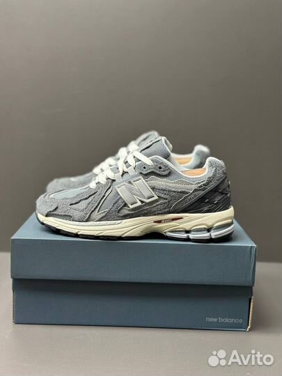 Кроссовки мужские new balance