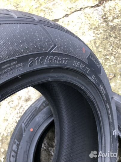 Arivo Ultra ARZ4 215/55 R17 98W