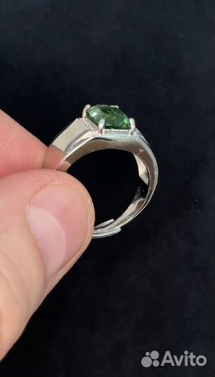 Кольцо с зеленым турмалином