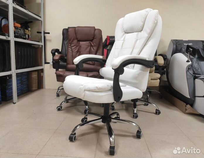 Новое офисное кресло Руководителя с Вибромассажем