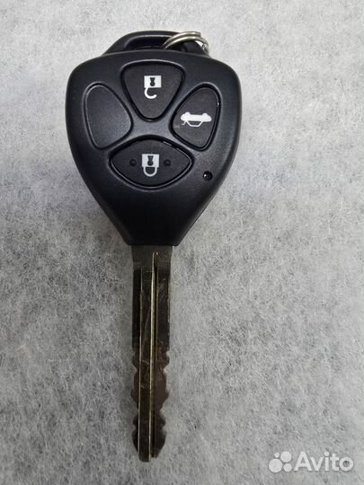 Ключ Toyota оригинал