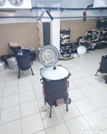Казан чугунный 12 литров с печкой 3мм