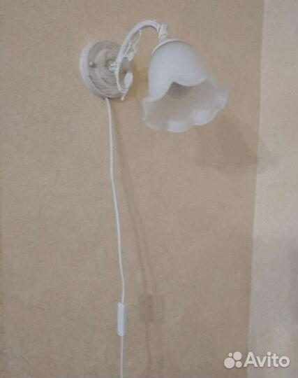 Настенный светильник бра