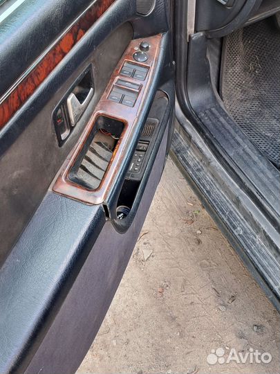 Audi A8 2.8 AT, 1995, битый, 358 149 км