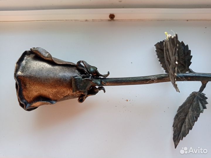 Роза кованая металлическая