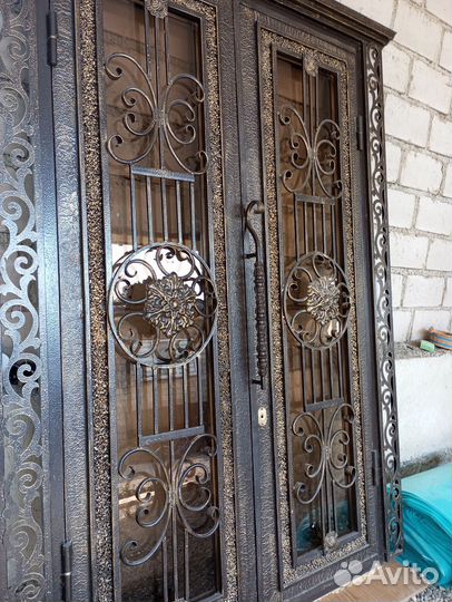 Кованные двери