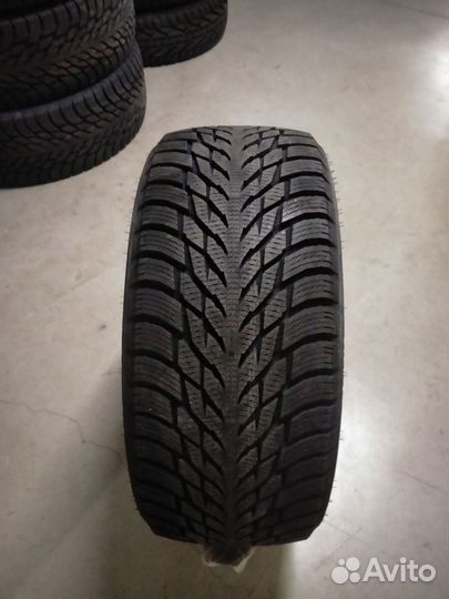 Nokian Tyres Hakkapeliitta R3 SUV 275/35 R21 103T
