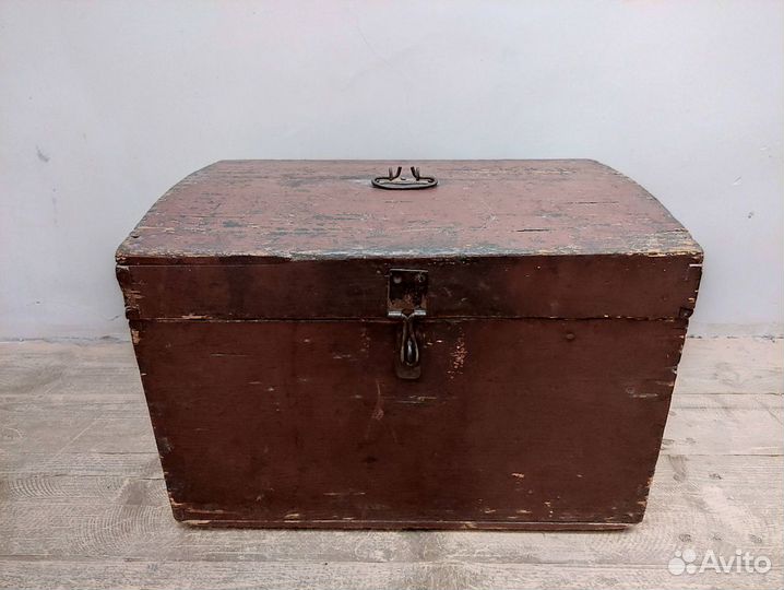 Сундук старинный деревянный