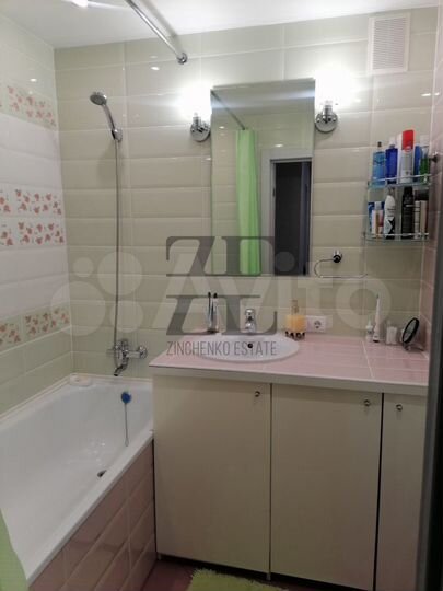 2-к. квартира, 61 м², 1/6 эт.