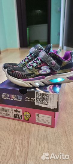 Кроссовки для девочки 31 размер skechers