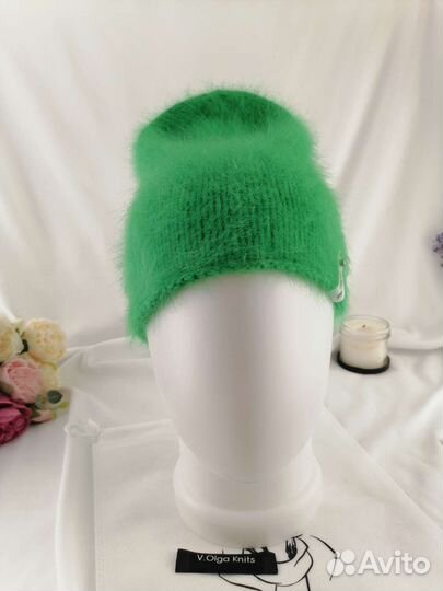 Шапка женская вязаная зелёная