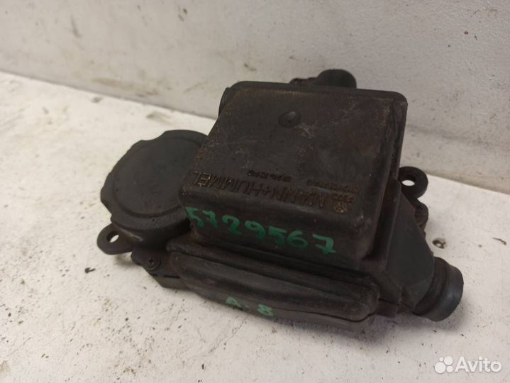 Маслоотделитель Ауди A8 D3 4E