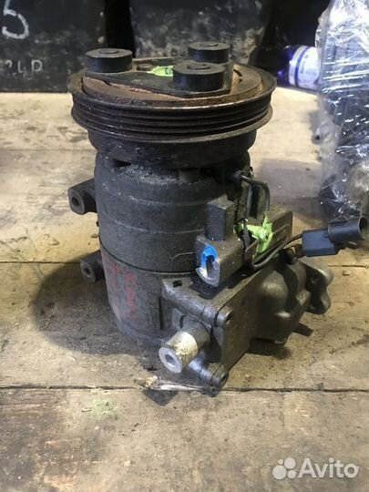 Компрессор кондиционера Hyundai Accent