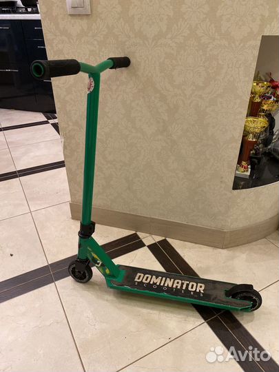 Трюковой самокат