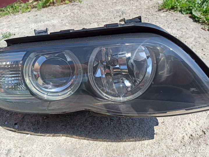 Фара правая BMW X5 E53 рест. 2005