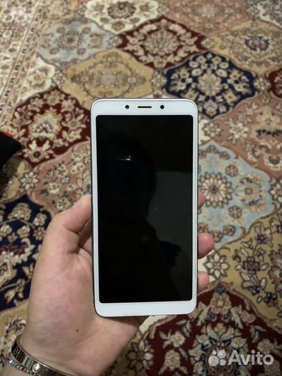 Xiaomi Redmi 6, 3/32 ГБ