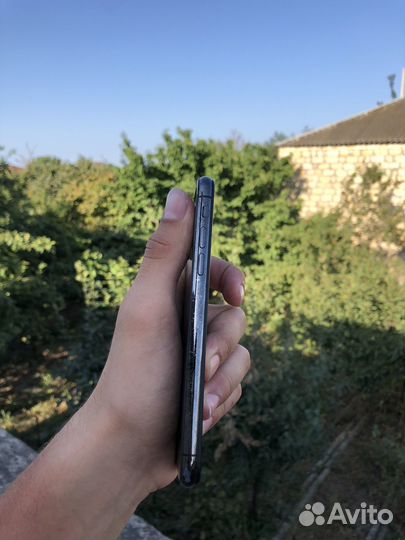 iPhone X