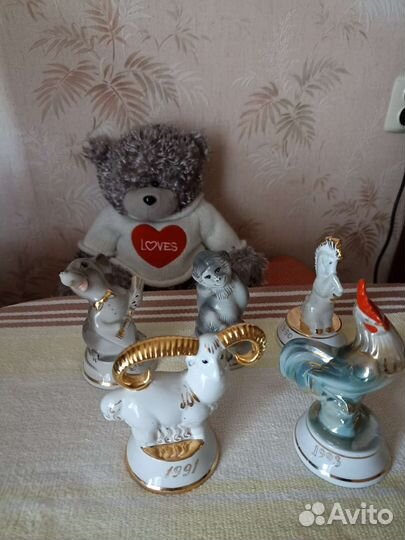 Фарфоровые статуэтки