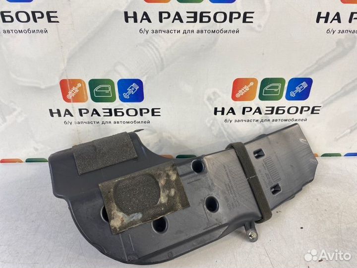 Воздуховод передний правый Hyundai Santa Fe DM