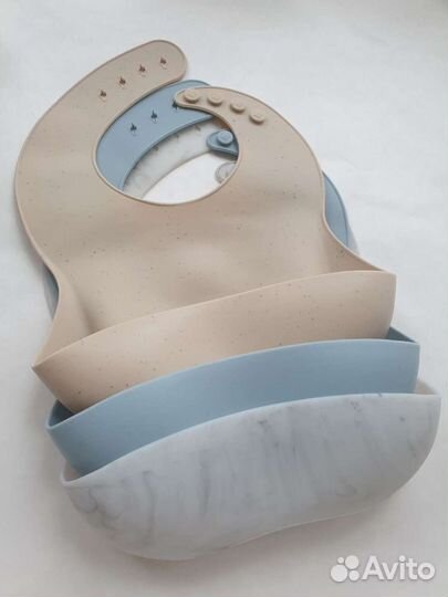 Нагрудник силиконовый