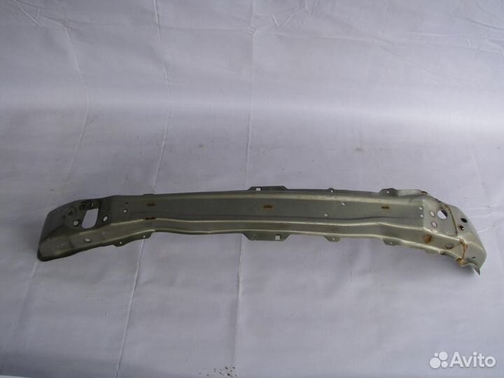 Renault Logan Sandero усилитель бампера переднего