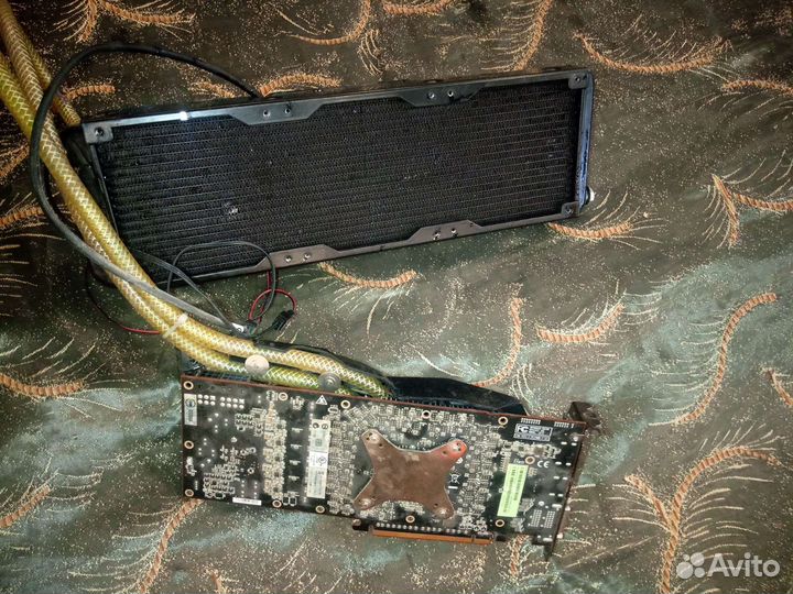 Видеокарта gigabyte R9 290 с водяным охлаждением