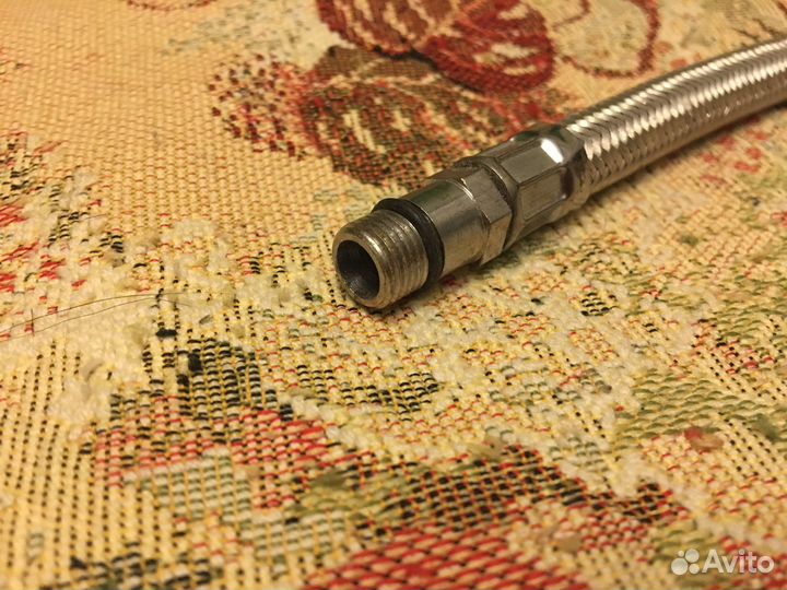 Гибкая подводка для воды 1/2-М10, 30 см