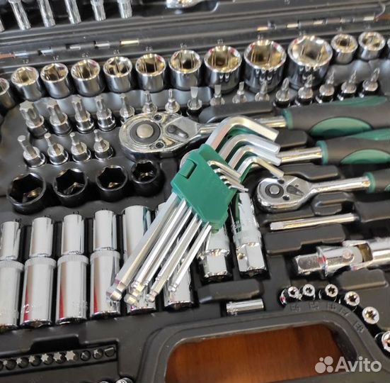 Набор инструментов 151 предмет