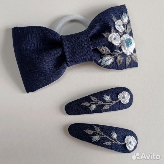 Бант и заколки с вышивкой