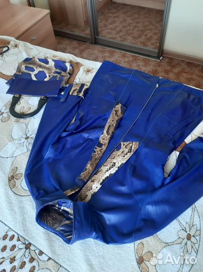 Кожаный плащ