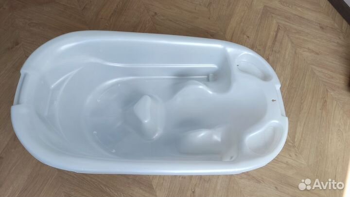 Ванночка для купания новорожденного