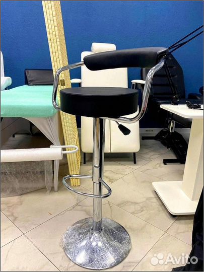 Барный стул