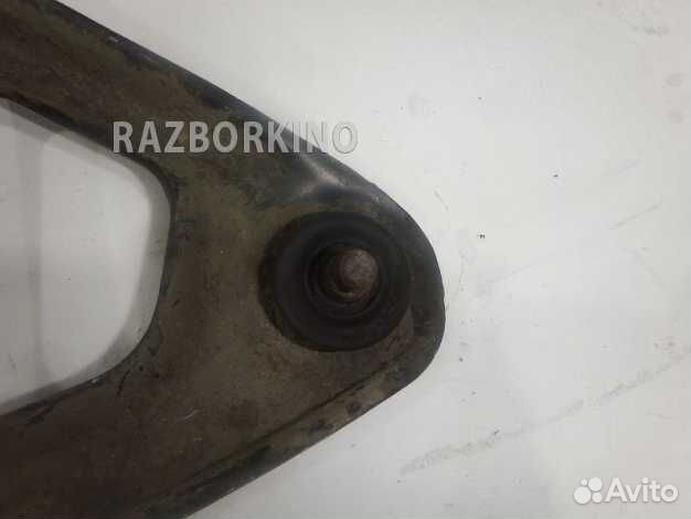 Рычаг задний верхний правый