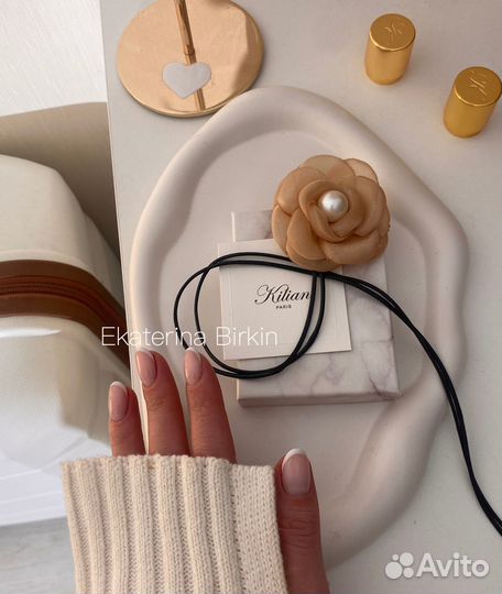 Чокер цветок объемный цвет бежевый