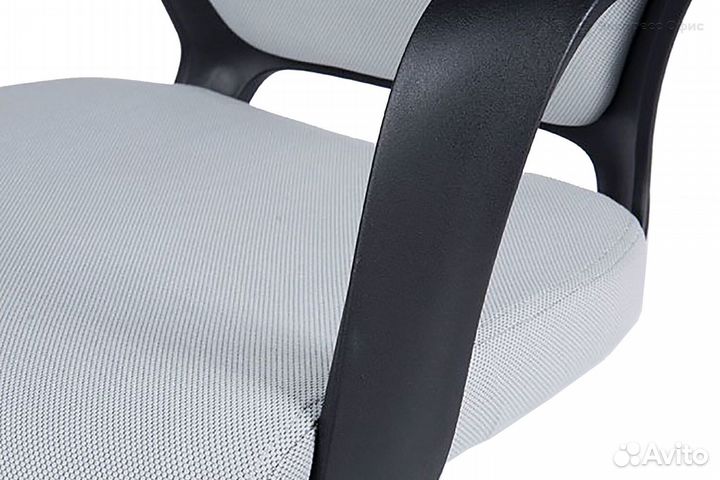 Кресло для руководителя IQ black