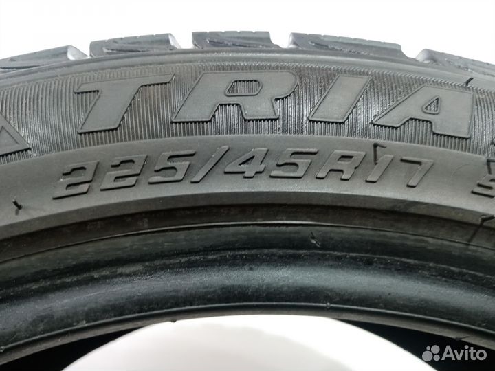 Triangle Snow-LL01 225/45 R17